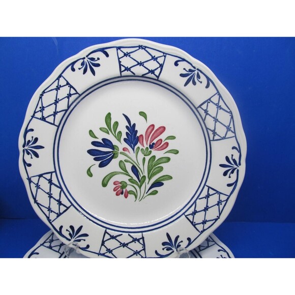 Johnson Brothers Provincial Scalloped Edge 9 3/4" Dinner Plates Set of 3 - Picture 2 of 7